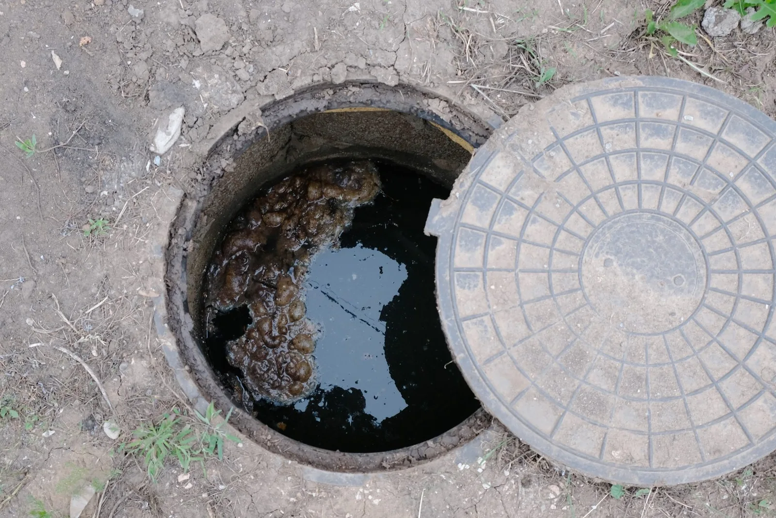 Limpa fossa: manutenção de sistema sanitário
